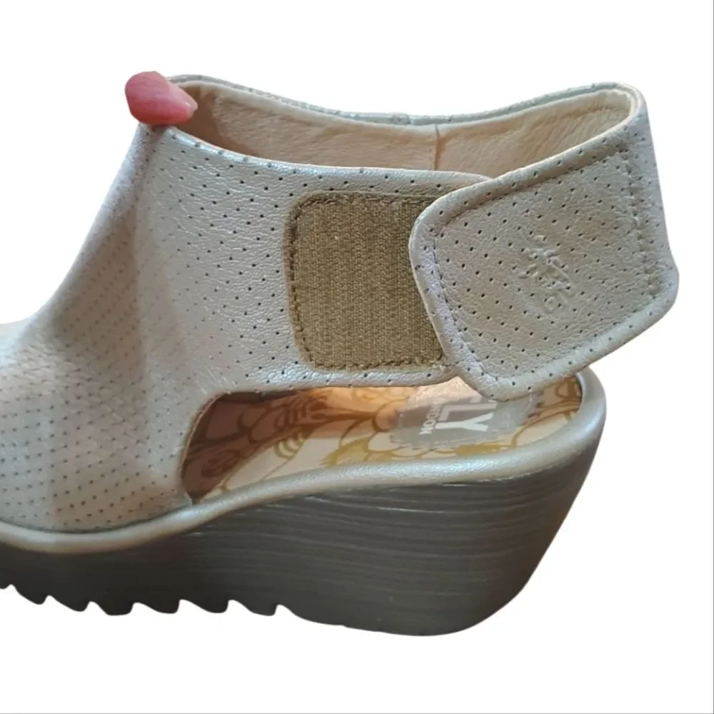 FLY London Yahl Wedge Open Toe Sandals Size 38 Silver 7 1/2 8